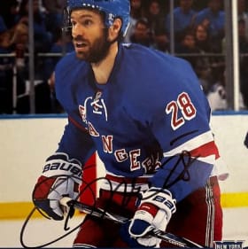 Signed photo of NY Rangers' forward Dominic Moore item