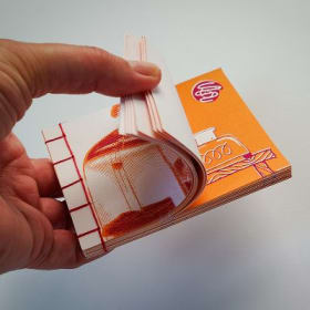 Toasteur (orange) - livraison au Québec item