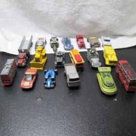 Lot 5 de petites autos item