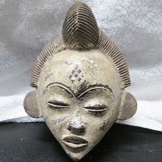 Masque en céramique item