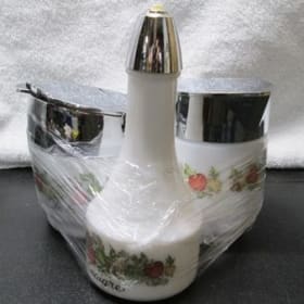 Sucrier, pot à crème et pot à vinaigre item