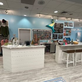 Canvas and Cocktails: Splatter Box Session for up to 4 ppl item