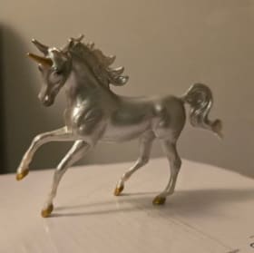 Breyer Stablemate Silver Unicorn item