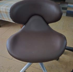 Petite chaise pour massage et soin item