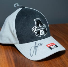 Casquette autographiée par Samuel Montembeault item