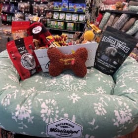 Hollywood Feed Gift Basket item