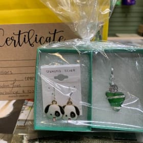 GEMS4U Dog Gift: item