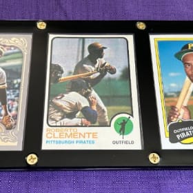 Roberto Clemente Baseball Trading Cards item