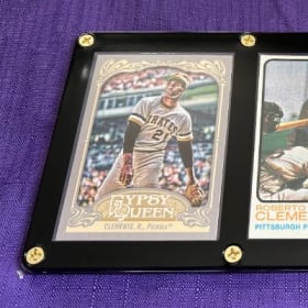 Roberto Clemente Baseball Trading Cards item