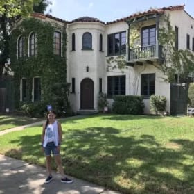 Cam, Mitch and Lily's House Photo Shoot item