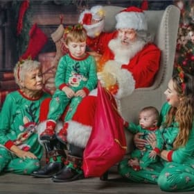 The Night Before Christmas Photoshoot for children item