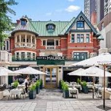 1 nuitée à l’hôtel Maurice avec petit-déjeuner continent item