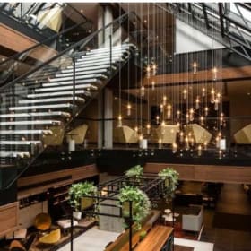 69) Hotel William Gray Package item