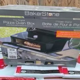 Four à pizza portatif                    Valeur : 129.99 item