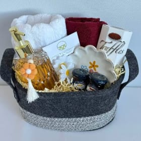 Gift basket from Connie's Gift Baskets item