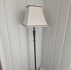 Lampe sur pied 1 item