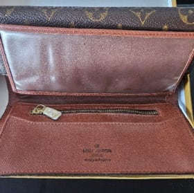 Louis Vuitton Authentic Wallet item