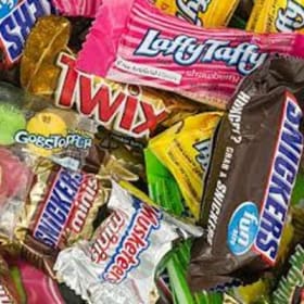 200 pieces of candy item