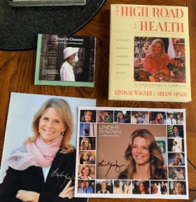 Lindsay Wagner Autographed Collection item