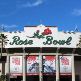 Rose Bowl - College Football Playoff - 2025 for 2 item