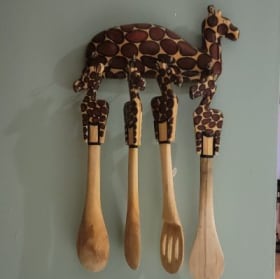 Zimbabwe made giraffe cooking utensils set item