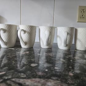 Lot tasses item