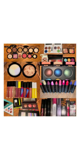 Make up lovers: dreams do come true! item
