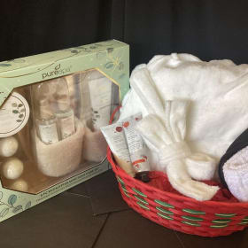 Pampering Gift Basket item