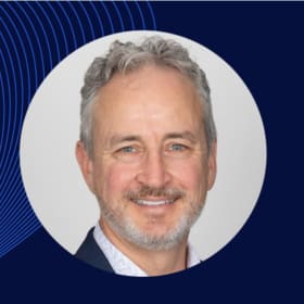 28) Hockey ticket at the Montreal Bell Center and pre-game happy hour item