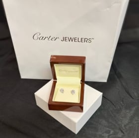 Carter's Jewelry Diamond Earrings item