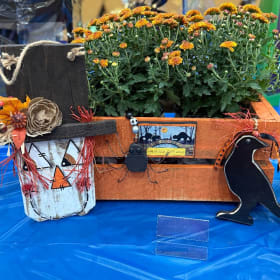 Bronze Fox Design - Fall Planter Box item