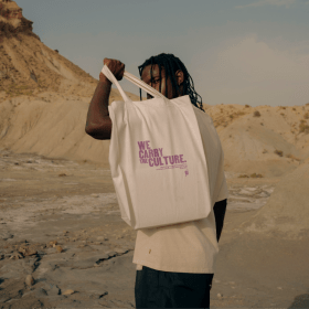 Tote bag naturel, We carry the culture (rose) item