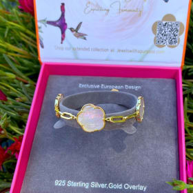 Mother-of-Pearl Bracelet item
