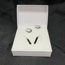 #003 Diamond Center item
