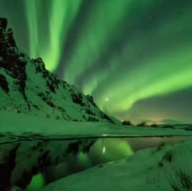 Northern Lights, Blue Lagoon, and Golden Circle Tours, 5‐Nig item