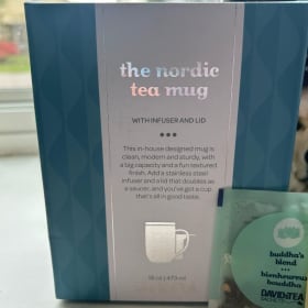 How Dogs Love Us Book + David’s Tea Bundle item