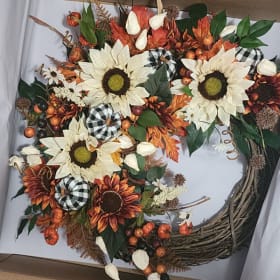 18" Fall Wreath item