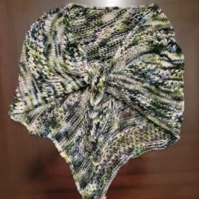 Hand knitted shawl (Green) item