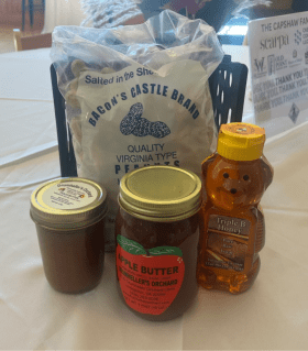 Drumheller's Orchard Country Gift Basket item