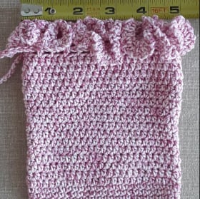 Hand-crocheted mini-bag, pink with pull string by member, item