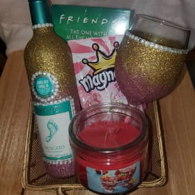 Sparkle Wine Gift Basket item