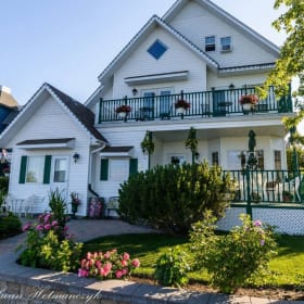 Relax, Wine & Dine on The Lakeshore item