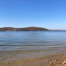 4 Night stay at Condo in Branson, MO item