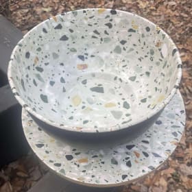 Ensemble bol et assiette de présentation item