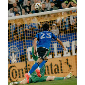 Forfait pour CF Montréal offert par BMO Groupe Financier. item