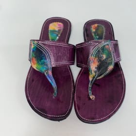 Women’s size 8 leather sandal item