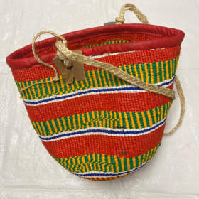 Large bucket basket item