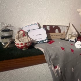 Holiday gift basket item