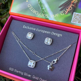Modern Classic Necklace & Earrings Set in White Gold item