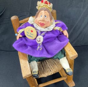 Rocking Chair Queen item
